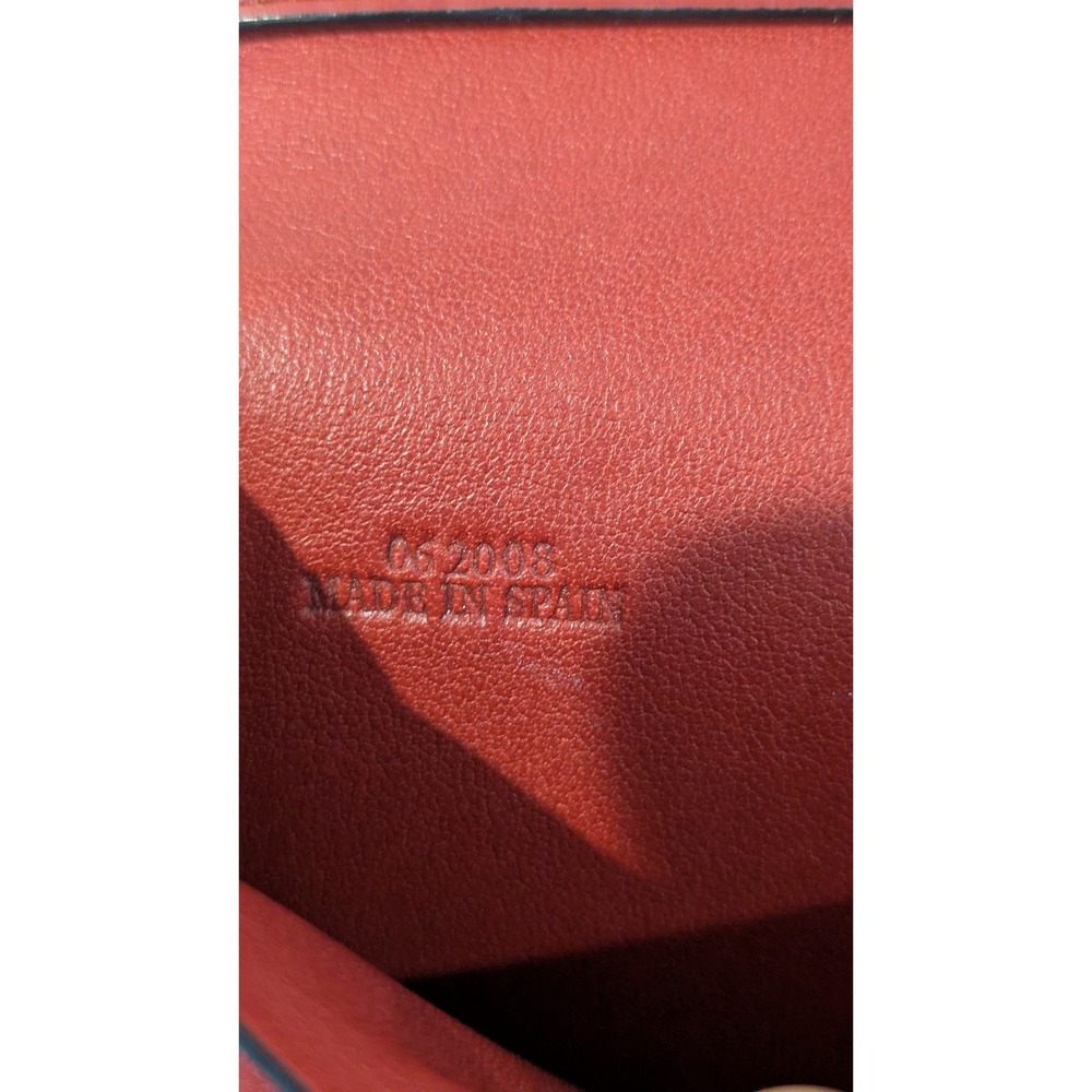 Loewe Large Vertical Wallet Tan Grained Calfskin Leather Anagram - Picture 11 of 11